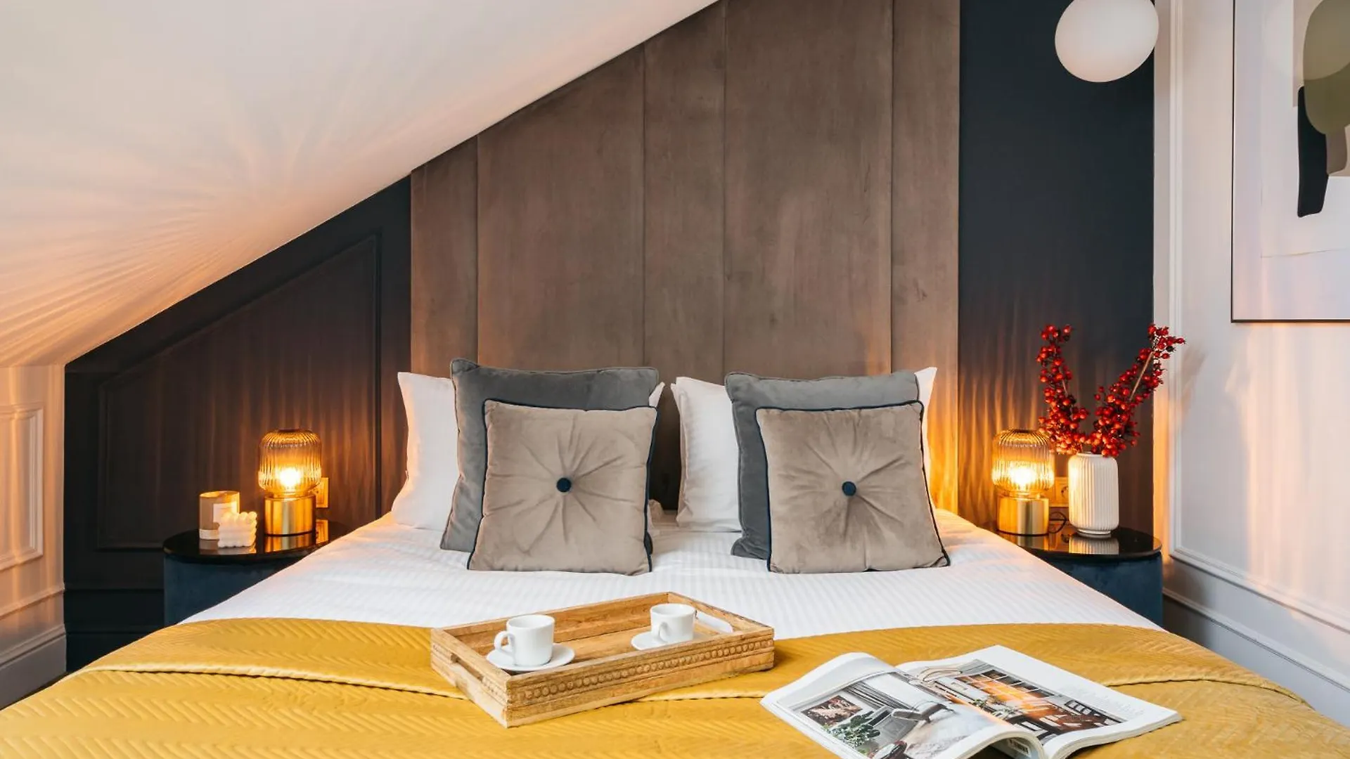 Central Palace - Loftaffair Collection Krakov Hotel